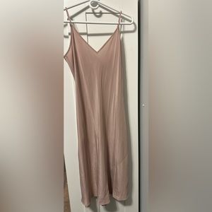 Wilfred
Secret Midi Slip Dress size Large colour barely blush